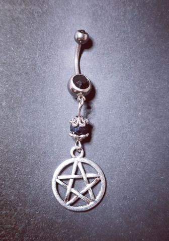 Belly piercing silver pentagram