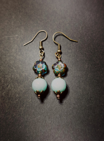 Blue flower earrings with mint stone beads