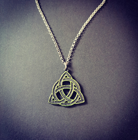 Green celtic knot necklace
