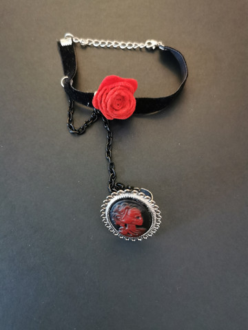 Bracelet ring with rose