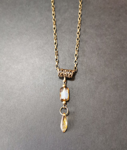 Medieval necklace with drop