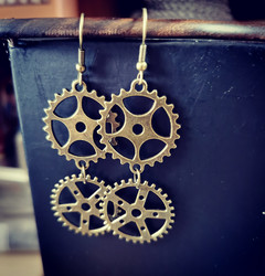 Steampunk gear earrings