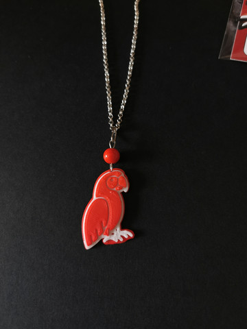 Red parrot necklace