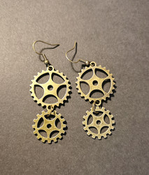 Steampunk rataskorut kaksi ratasta