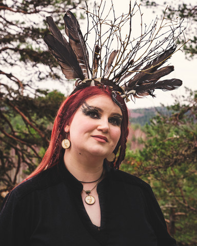 Raven talons earrings