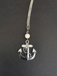 Anchor necklace - natural white