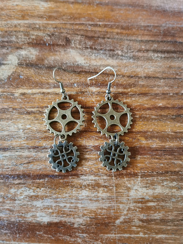 Steampunk rataskorut kaksi ratasta