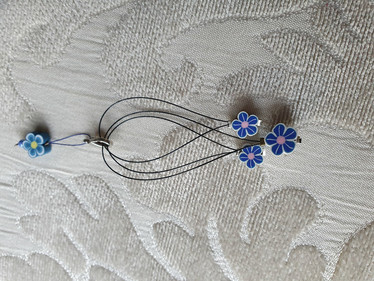 Silmukkamerkkisetti 3+1 : sininen kukka