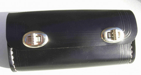 SADDLE BAG, BLACK, CHROME CATCHES