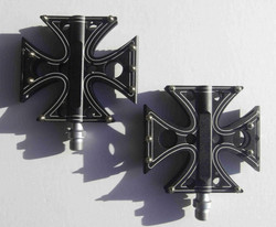 IRON CROSS PEDALS 9/16