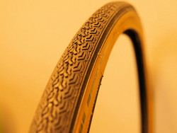 SCHWALBE STANDARD 550X35A 22 X 1 3/8