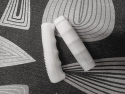 RUBBER GRIPS 125 MM WHITE