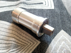 BOTTOM BRACKET SUNRACE BBS18 BSA 68-107 MM JIS