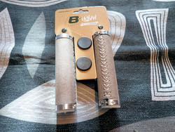 DONUT LOCKING GRIPS, SAND JEANS 130/130 MM