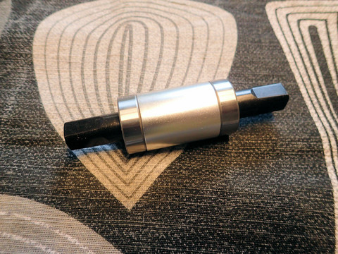 BOTTOM BRACKET WITHOUT CUPS 116 MM JIS
