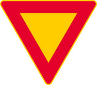 B5 Väistämisvelvollisuus risteyksissä, B500005