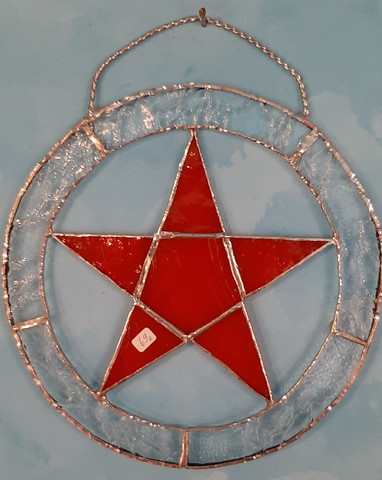 pentagram tiffany työ, pun