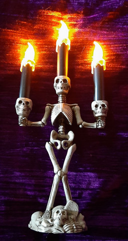 Pääkallo kynttelikkö Hallowee