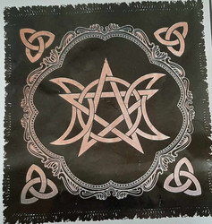 Alttariliina Pentagram Tripla Kuut