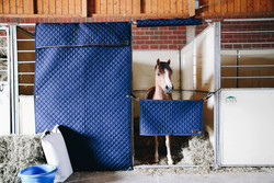 Kentucky Stable Curtain iso karsinaverho, navy