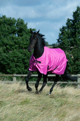 Bucas Freedom Turnout Light vuoreton sadeloimi, spicy pink, koot 125cm ja 135cm