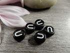 Kirjainhelmi U, 7mm, musta, 1kpl
