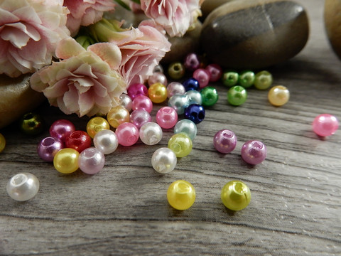 Akryylihelmi, 4mm, mixsetti, 50kpl