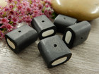 Fimohelmi laku, 13x15x13mm, musta-valkoinen, 10kpl