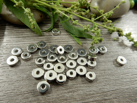 Akryylihelmi litteä, 5mm, kromi, 20kpl