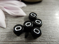 Kirjainhelmi O, 7mm, musta, 1kpl