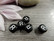 Kirjainhelmi R, 7mm, musta, 1kpl