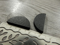 Puoliympyrä puuhelmi, 25x13mm, musta, 1kpl