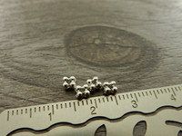 Metallihelmi rondelli, 3.5mm, kirkashopea, 20kpl