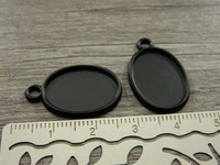 Kapussipohja, 13x18mm, musta, 1kpl