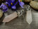 Kristalliriipus ruusukvartsi, 38x12mm, kromi/vaaleanpunainen, 1kpl