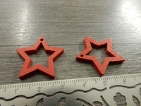 Puuriipus tähti, 24x25mm, punainen, 1kpl