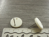 Korvakorutappi ympyrä reiällä, 14x13mm, kerma/rst, 1pari