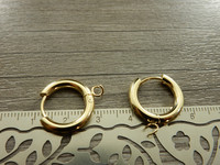 Korvakorurengas lenkillä, 20x18x3mm, kulta/rst, 1pari