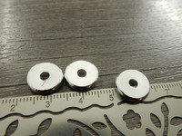 Metallihelmi litteä, 12mm, kromi, 10kpl