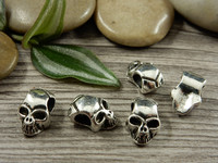 Metallihelmi pääkallo, 12x8mm, kromi, 1kpl