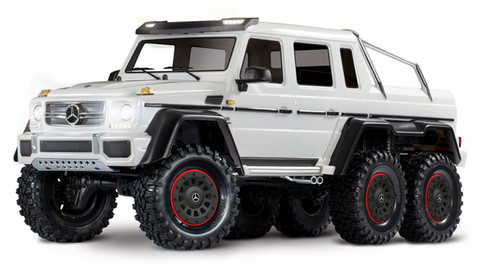 TRX-6 Mercedes G63 AMG 6x6 RTR Valkoinen ei sis. akkua/laturia (88096-5WHT)