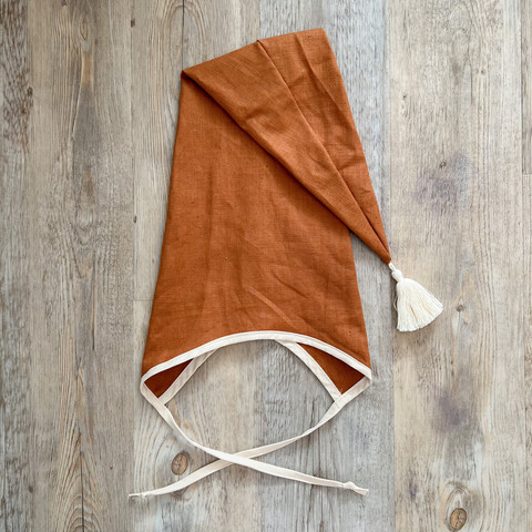 Pellava tonttulakki bonnet, Cinnamon
