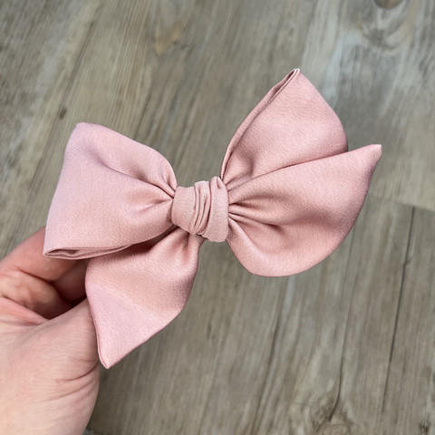 Rusettipinni, Lux Satin Rosa
