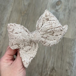 Rusettipinni, Lace Beige