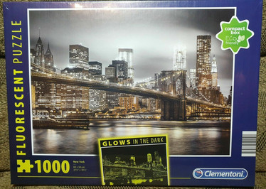 Clementoni New York palapeli 1000palaa glows in the dark