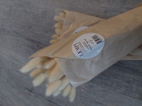Bunny dry flower bouquet white