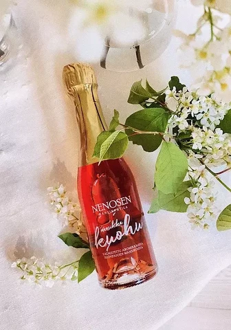 Strawberrysparkling lemonade piccolo