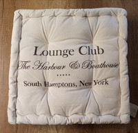 Istuinpehmuste Lounge Club