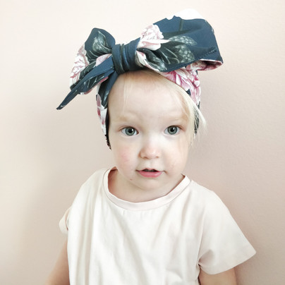 Headwrap ruusut ja perhoset
