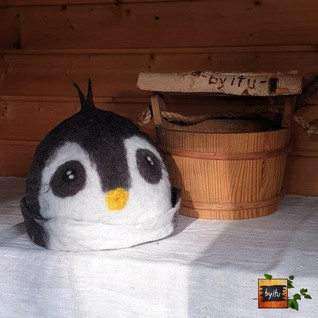 Satu-saunahattu Pingviini - luonnonvärit- L